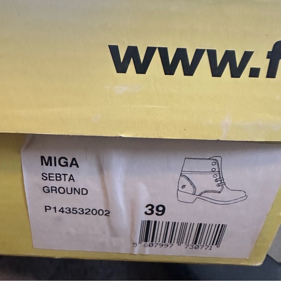 FLY London boots, size 39 (8 US), NWT - Picture 10 of 10